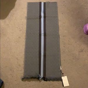 Brand new Gucci scarf